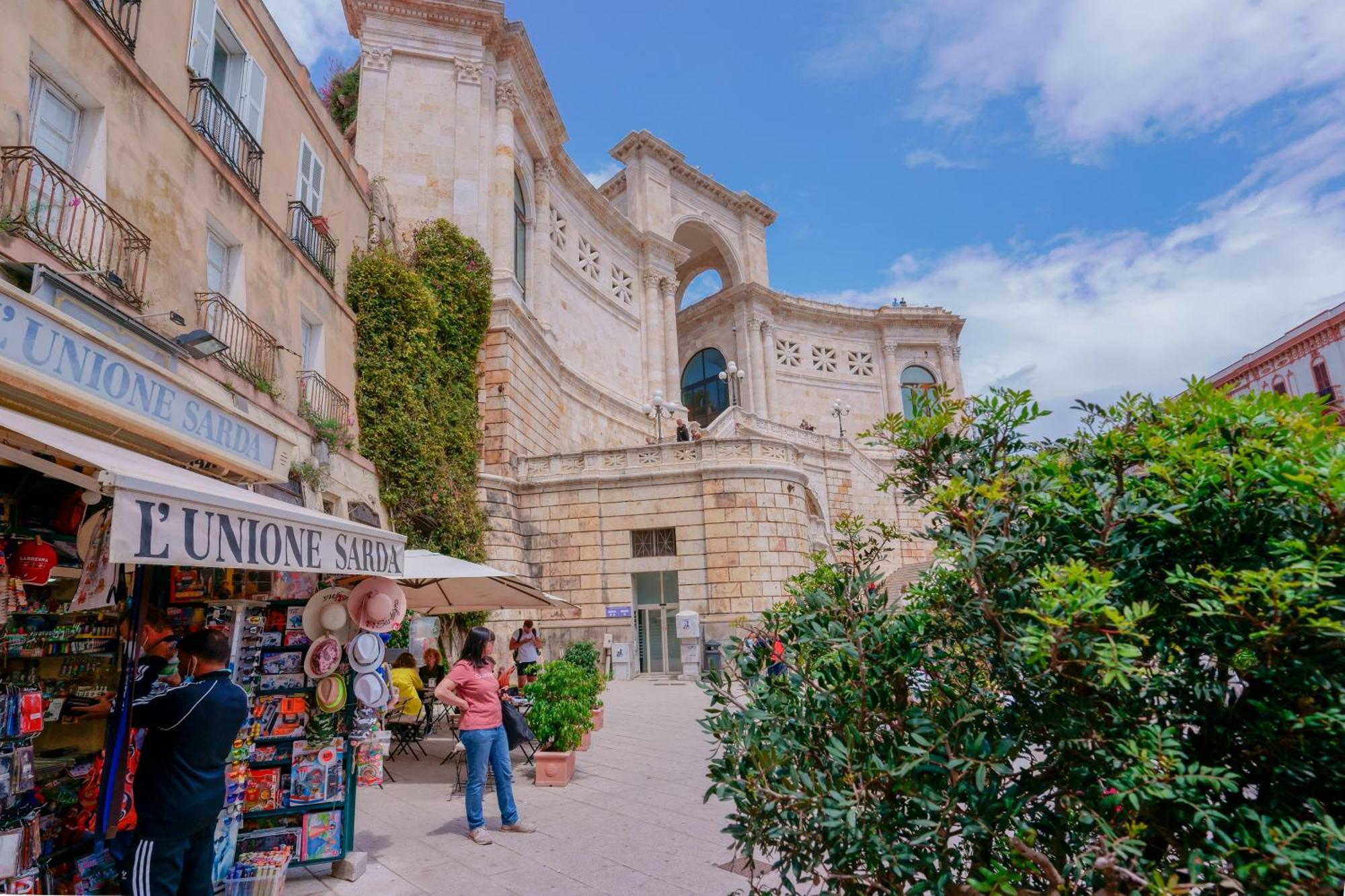 La Terrazza Appartement Cagliari Buitenkant foto